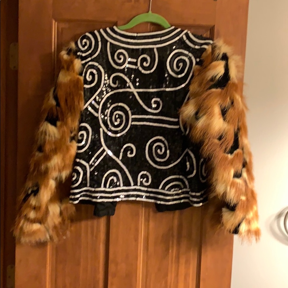 Custom sequin body fur sleeve shirt